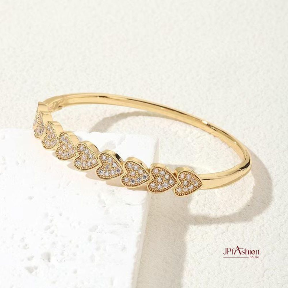 Golden Heart Glow Bracelet