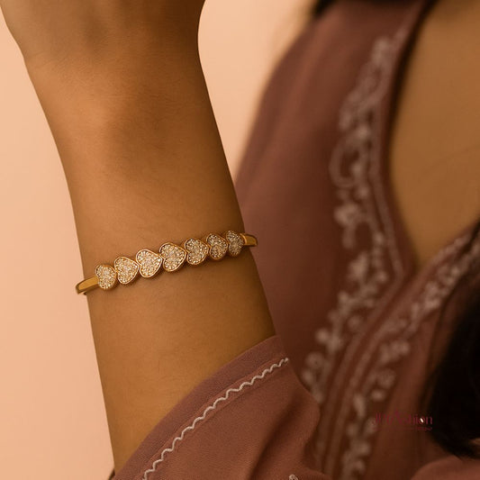 Golden Heart Glow Bracelet