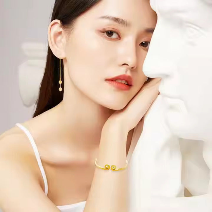 Elegant Gold Spiral Bangle Bracelet For Women