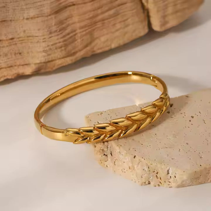 Elegant Laurel Leaf Bangle Bracelet For Women